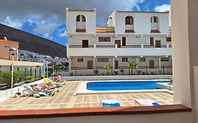 Parque Margarita, Terraza Vista Piscina